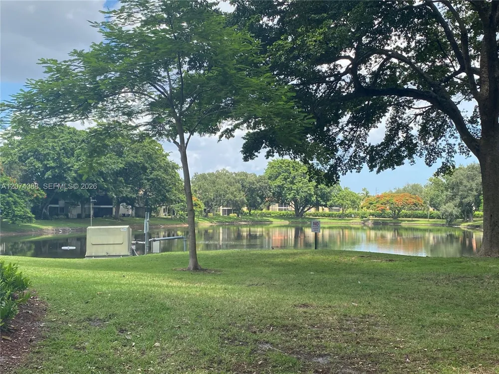 507 Gardens #203 Pompano Beach, FL 33069