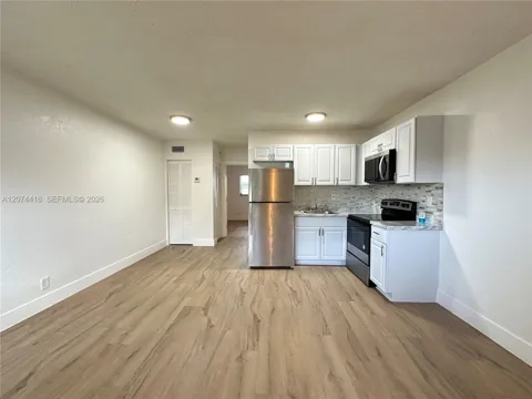 3616 NE 11th Ave #3