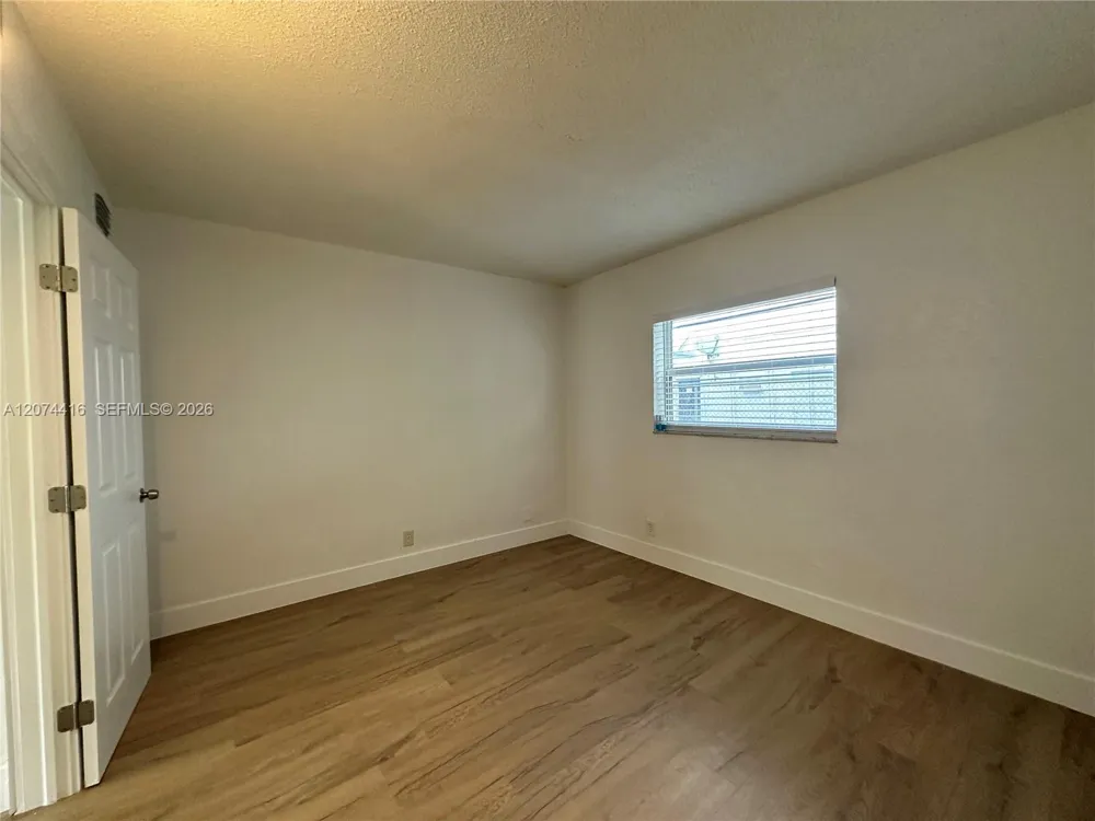 3616 NE 11th Ave #3 Oakland Park, FL 33334