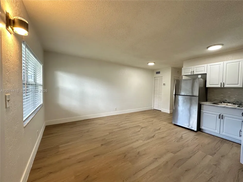 3616 NE 11th Ave #3 Oakland Park, FL 33334