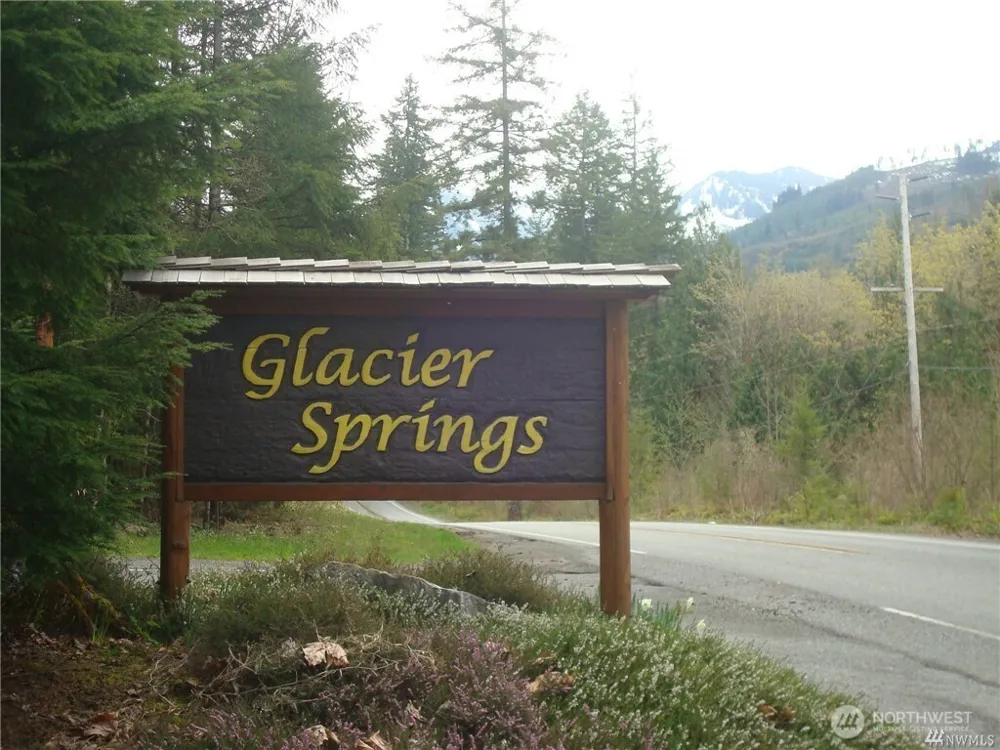 7566 Glacier Springs Drive Glacier, WA 98244