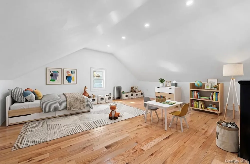 21432 112th Road Queens Village, NY 11429
