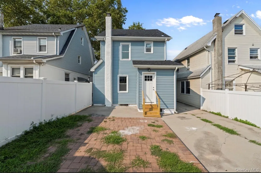 21432 112th Road Queens Village, NY 11429