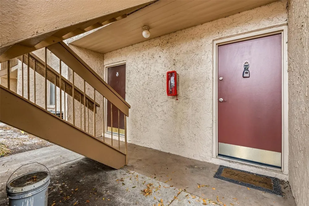7510 PRESLEY PLACE #98-A Tampa, FL 33617