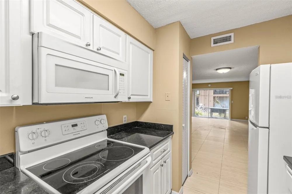 7510 PRESLEY PLACE #98-A Tampa, FL 33617