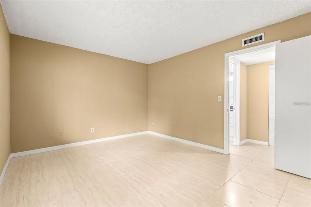 7510 PRESLEY PLACE #98-A Tampa, FL 33617