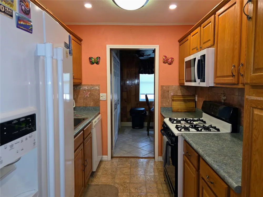 10036 63RD AVENUE #23 St Petersburg, FL 33708