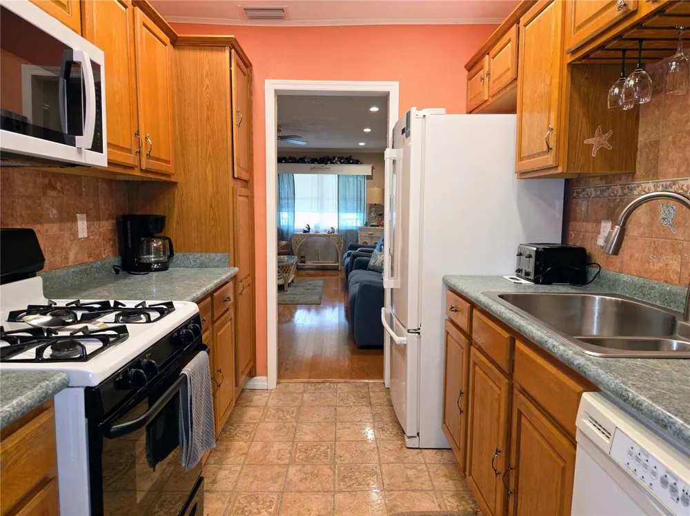 10036 63RD AVENUE #23 St Petersburg, FL 33708
