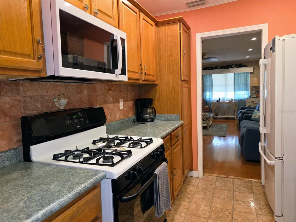 10036 63RD AVENUE #23 St Petersburg, FL 33708