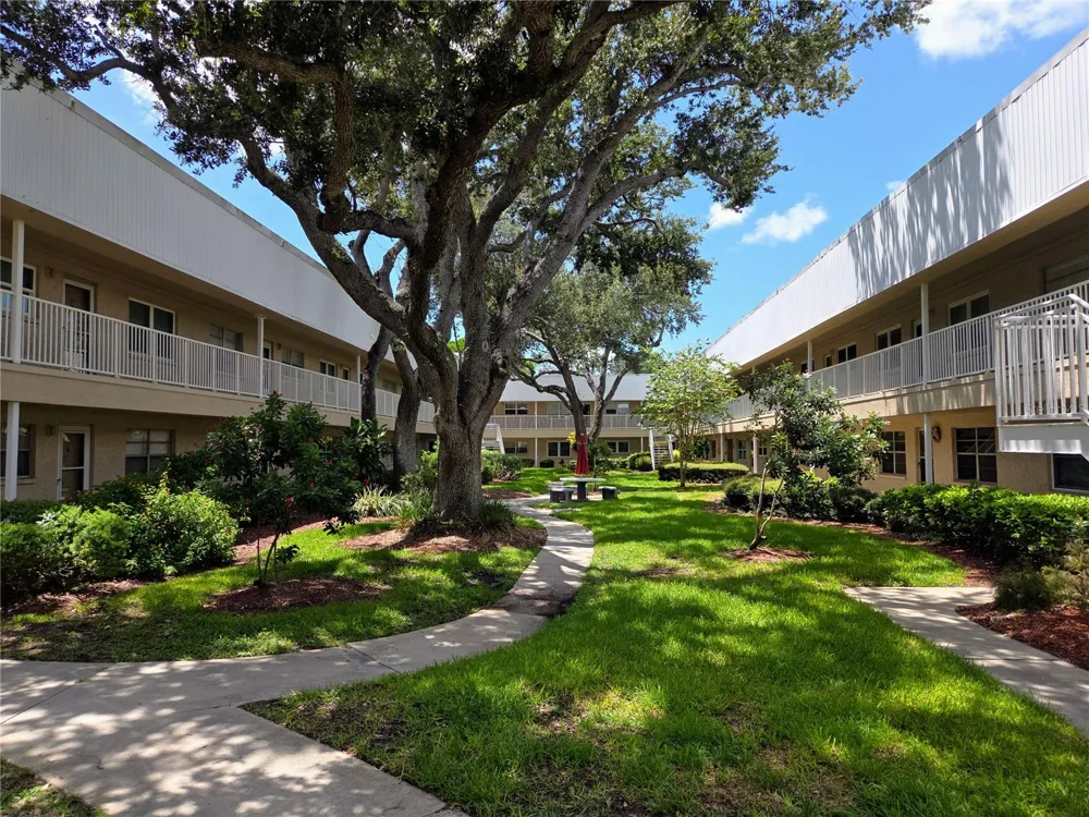 10036 63RD AVENUE #23 St Petersburg, FL 33708