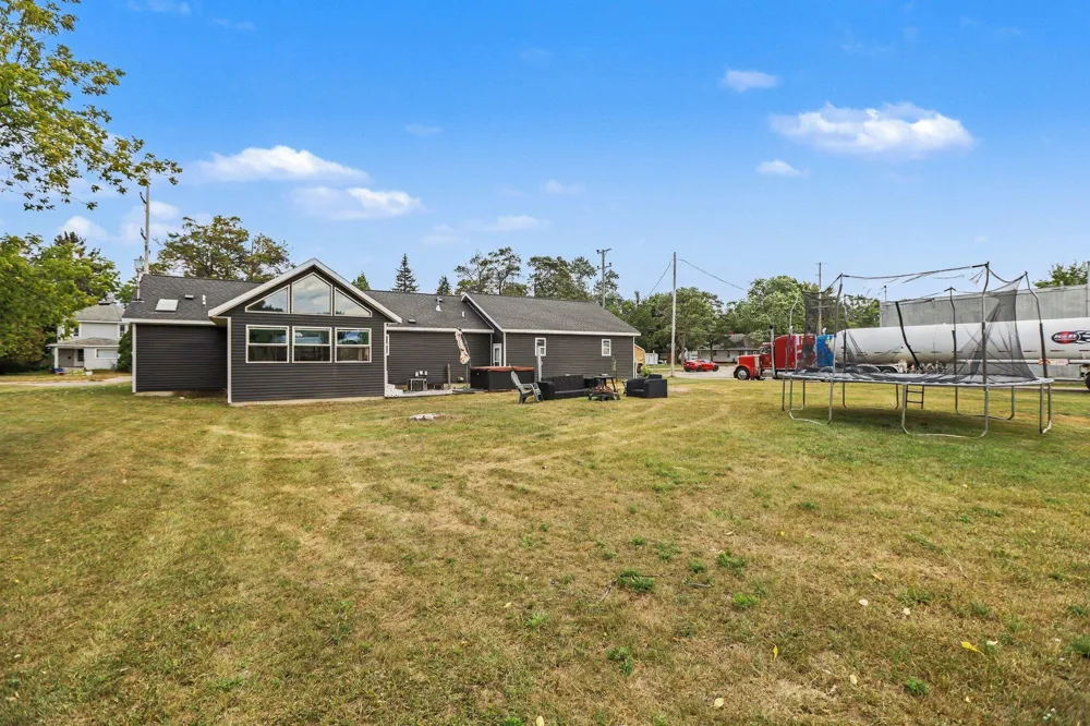 321 Wright Street Cadillac City, MI 49601