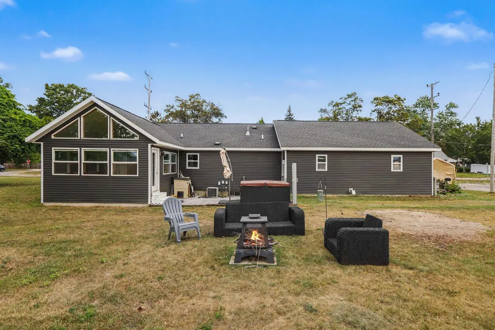 321 Wright Street Cadillac City, MI 49601