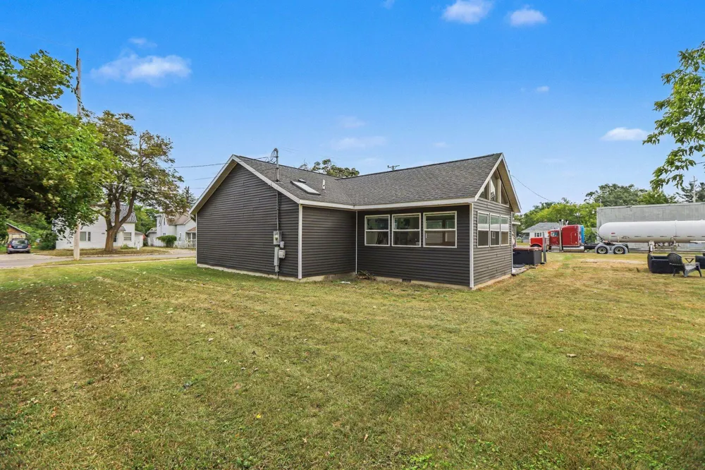 321 Wright Street Cadillac City, MI 49601