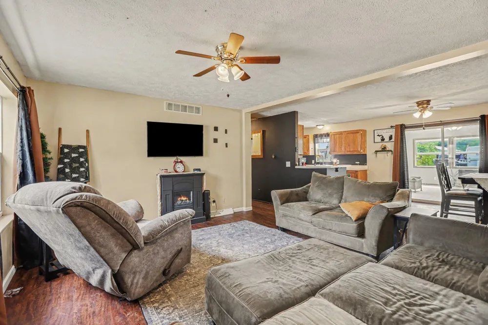 321 Wright Street Cadillac City, MI 49601