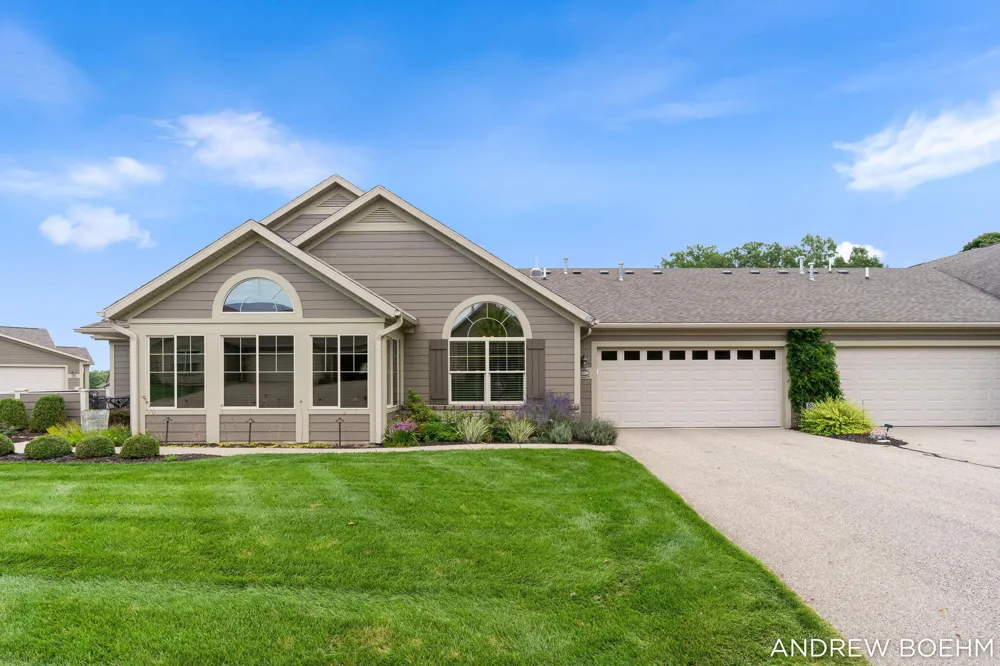 1220 Waterwalk Drive Holland City, MI 49423