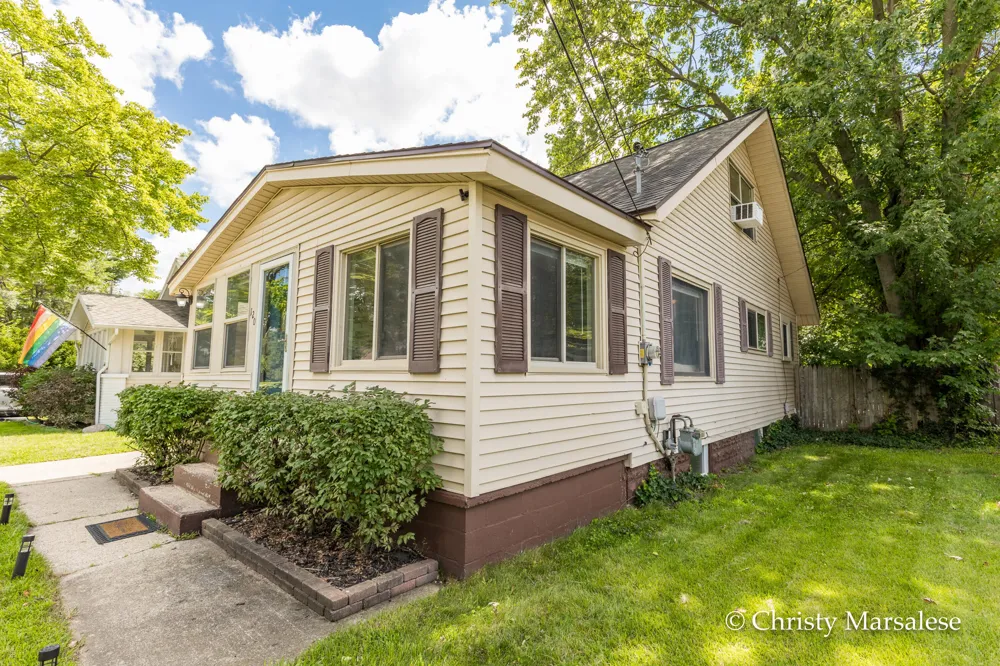 120 34th Street SE Wyoming City, MI 49548