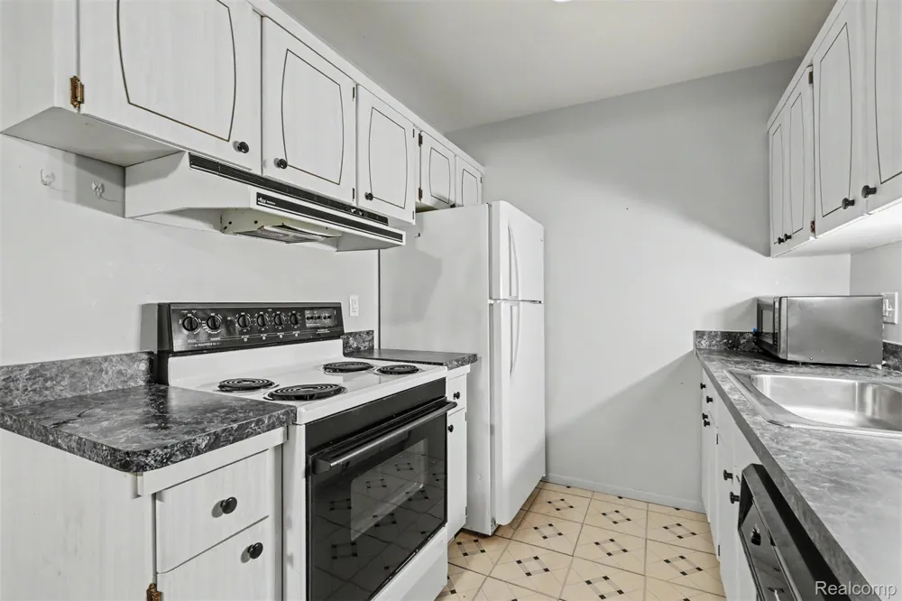 26730 Joy Road Redford Charter Township, MI 48239