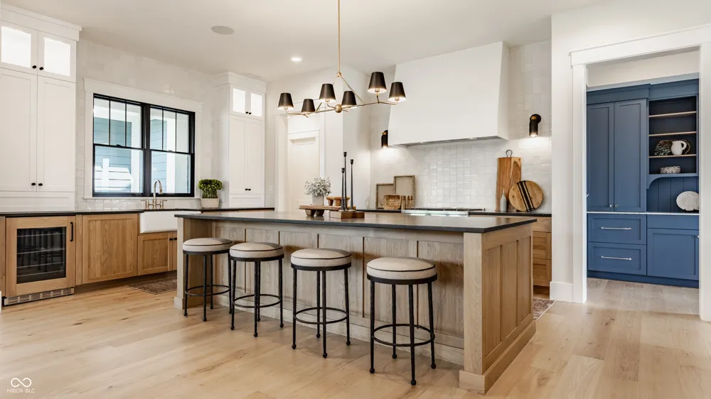 5778 Marvie Drive Zionsville, IN 46077