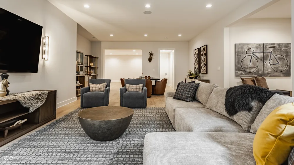 5778 Marvie Drive Zionsville, IN 46077