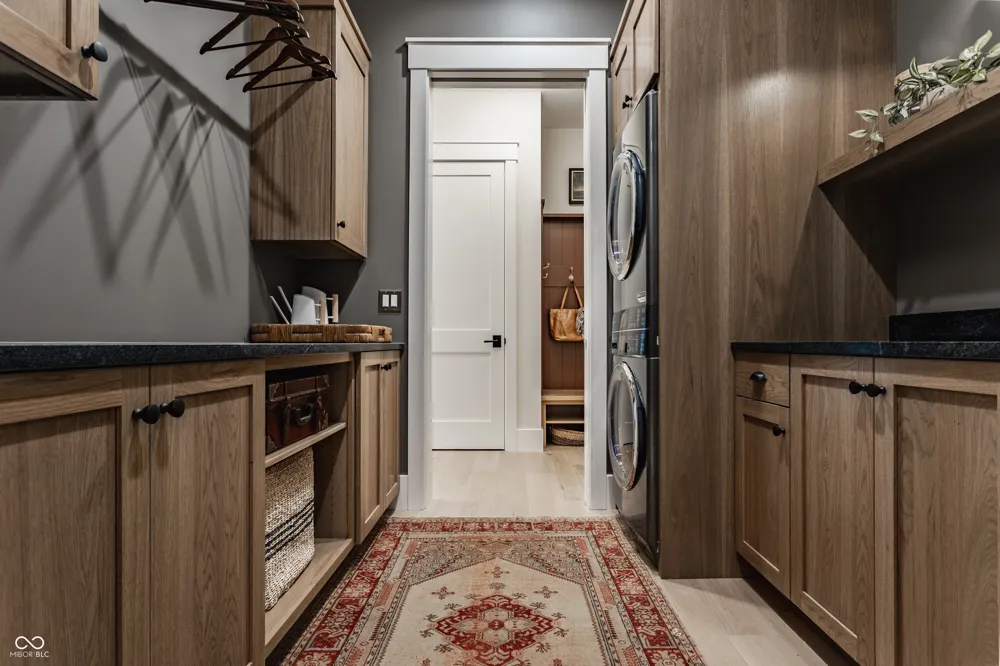 5778 Marvie Drive Zionsville, IN 46077