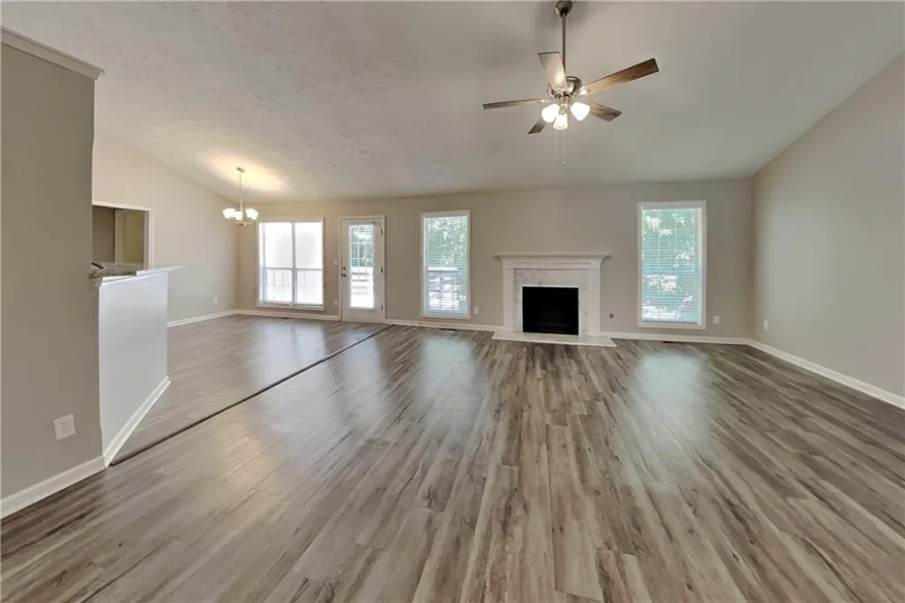 1874 Manor Oak Lane Buford, GA 30519