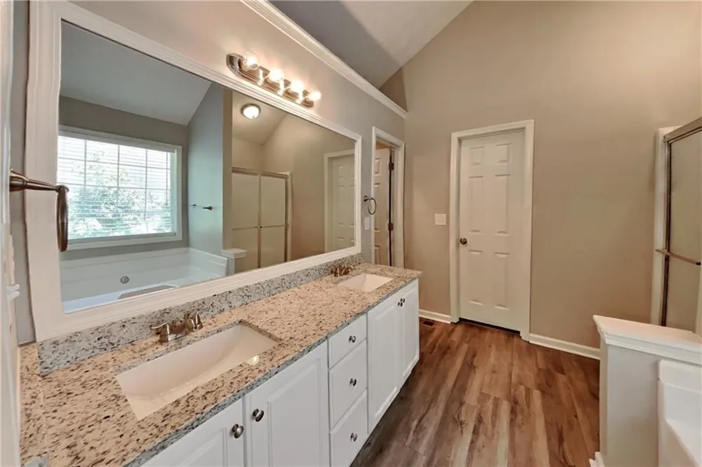 1874 Manor Oak Lane Buford, GA 30519