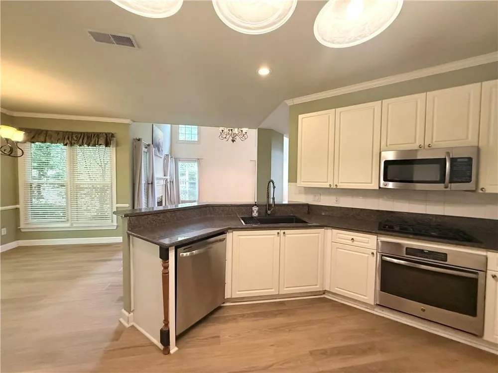 1925 Noblin Ridge Trail Duluth, GA 30097