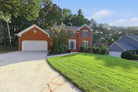 245 St Martins Drive SE