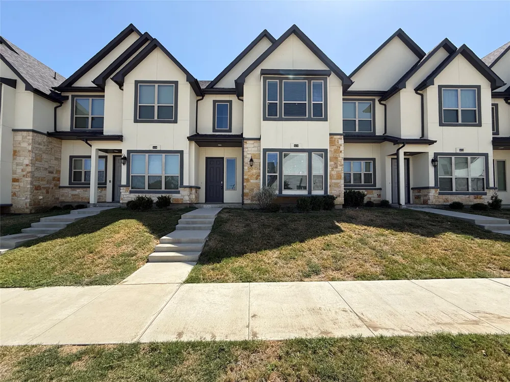 16134 Doe Lake Drive Frisco, TX 75068