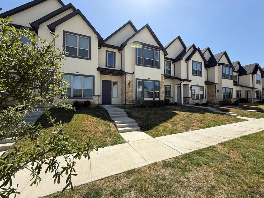 16134 Doe Lake Drive Frisco, TX 75068