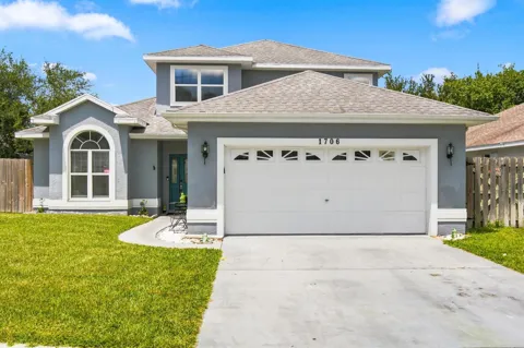 1706 PONDBERRY LANE