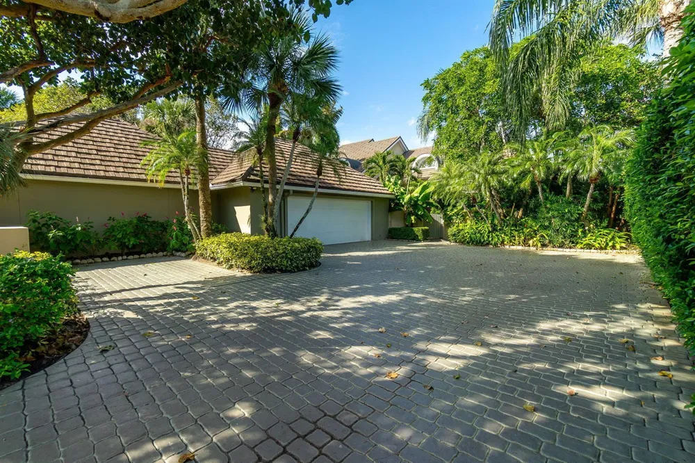 11967 Polo Club Road Wellington, FL 33414