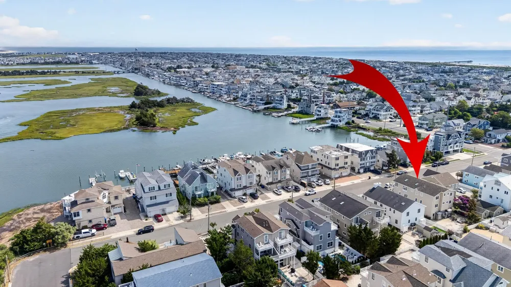 356 E 39th Street Avalon, NJ 08202
