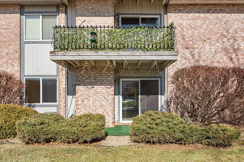 245 W Joliet Street #103 Schererville, IN 46375