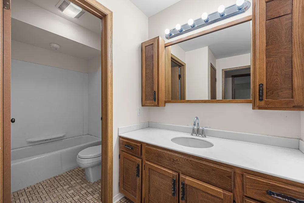 245 W Joliet Street #103 Schererville, IN 46375