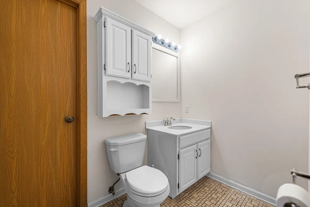 245 W Joliet Street #103 Schererville, IN 46375