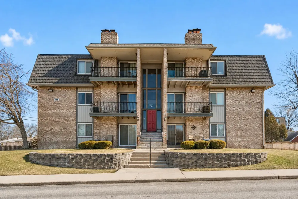 245 W Joliet Street #103 Schererville, IN 46375