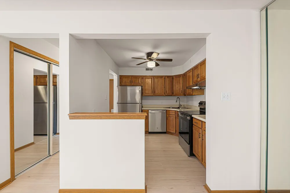 245 W Joliet Street #103 Schererville, IN 46375