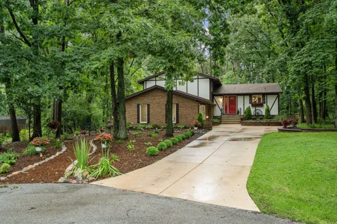 4834 W 84th Court