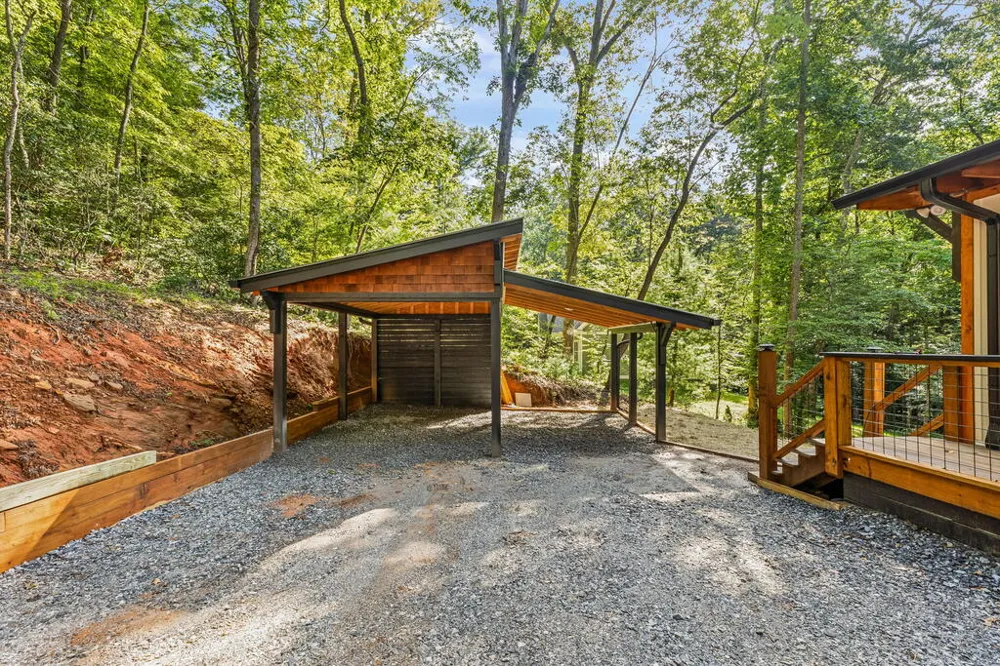 208 Autumn Lane Blairsville, GA 30512