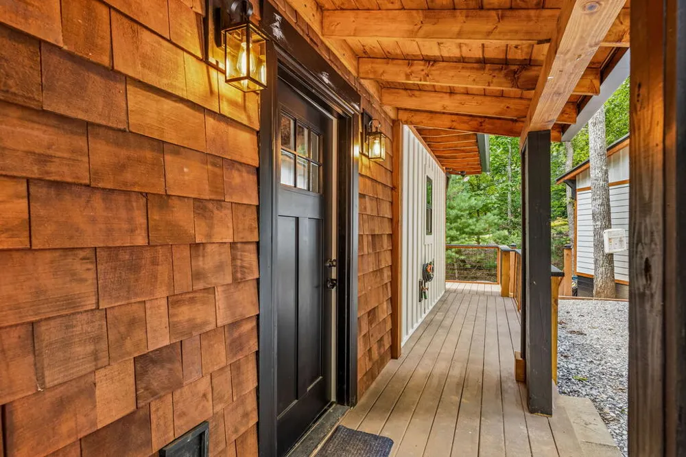 208 Autumn Lane Blairsville, GA 30512