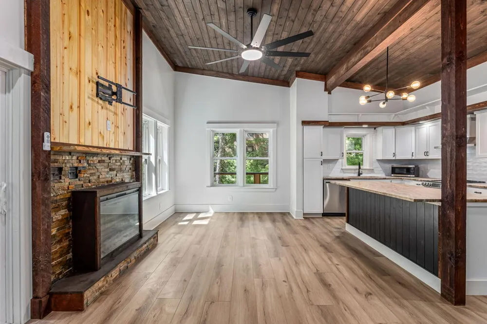 208 Autumn Lane Blairsville, GA 30512