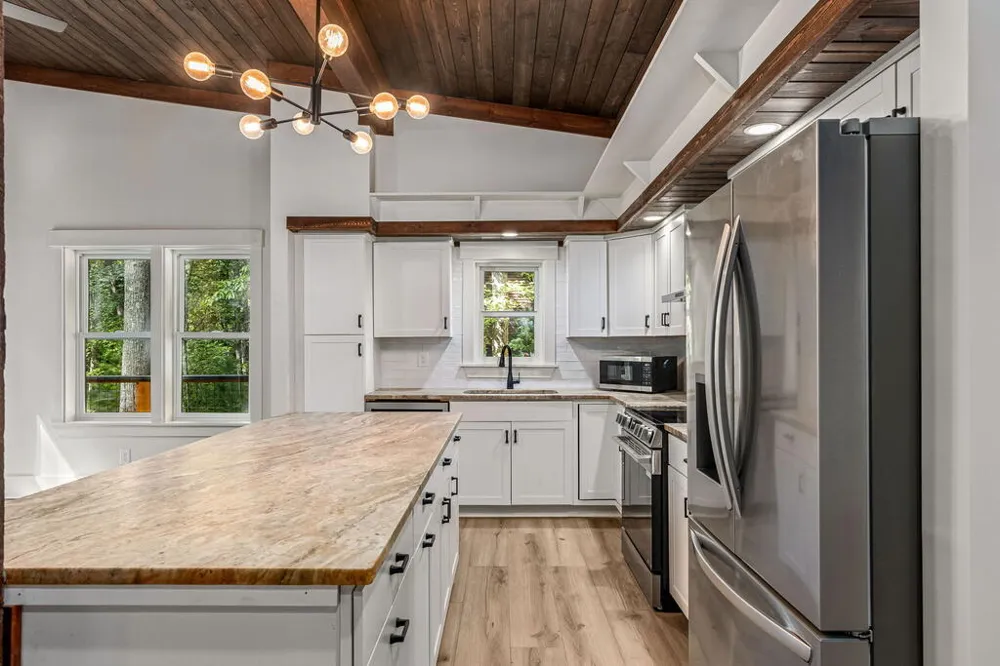 208 Autumn Lane Blairsville, GA 30512