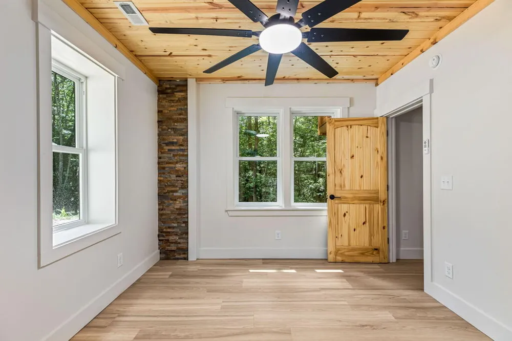 208 Autumn Lane Blairsville, GA 30512