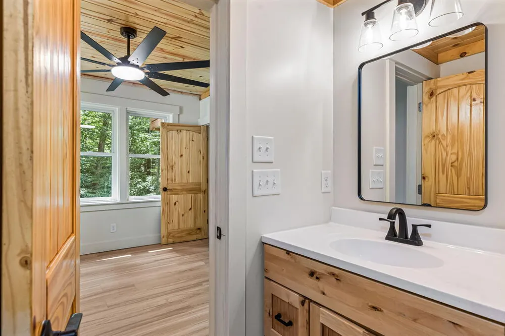 208 Autumn Lane Blairsville, GA 30512
