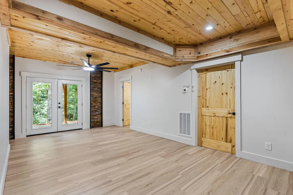 208 Autumn Lane Blairsville, GA 30512