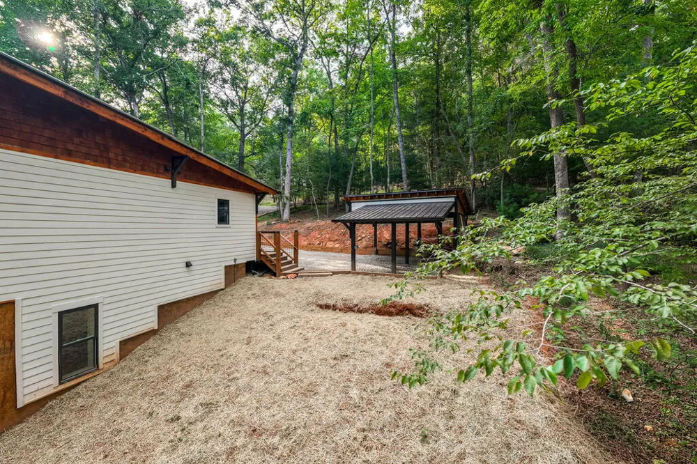 208 Autumn Lane Blairsville, GA 30512