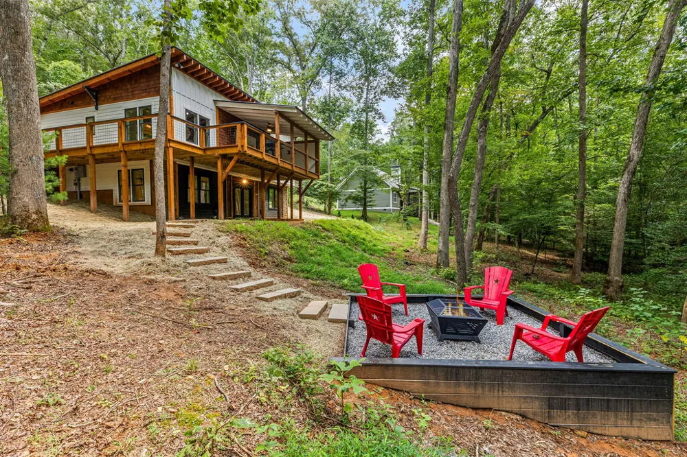 208 Autumn Lane Blairsville, GA 30512