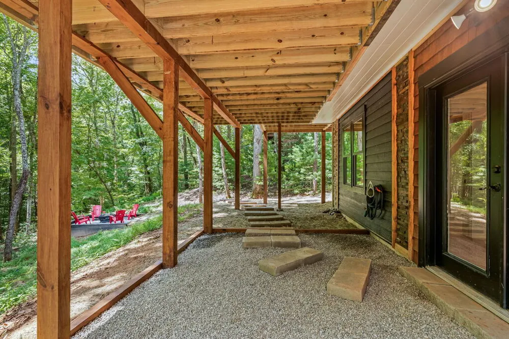 208 Autumn Lane Blairsville, GA 30512