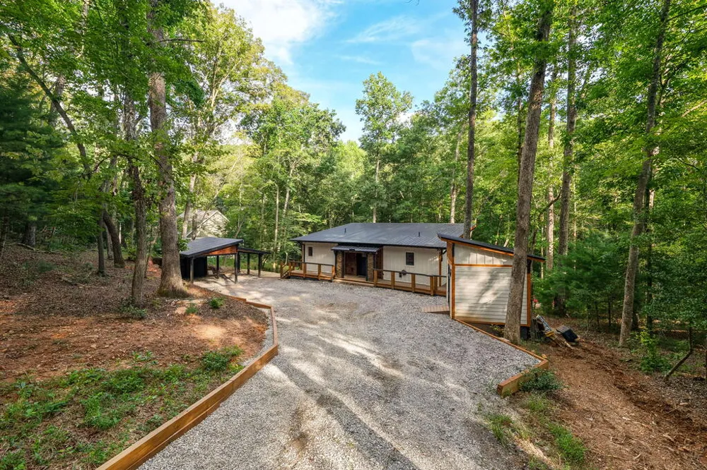 208 Autumn Lane Blairsville, GA 30512